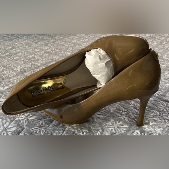 Michael Kors heel pumps - Picture 6 of 6